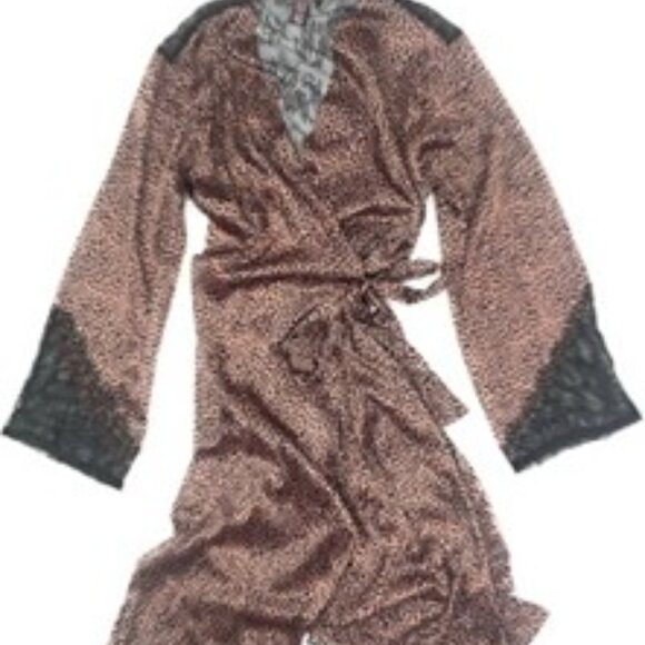Victoria’s Secret Leopard luxe Satin Lace Chantilly Robe + Cami Set size XS/S - Picture 13 of 16
